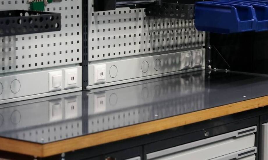 Wybór półki do ciężarówki – na co zwrócić uwagę przy zakupie?