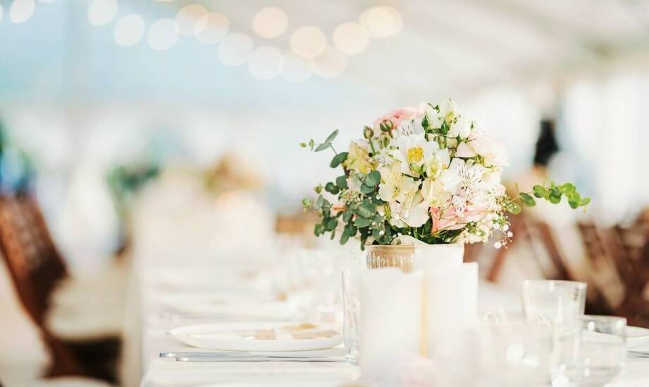 Jakie aranżacyjne możliwości oferuje nasza sala na chrzciny?