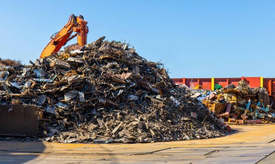 Jak transport złomu przyczynia się do rozwoju zrównoważonego lokalnej gospodarki?