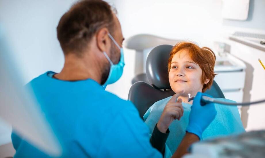 Jakie są najczęstsze przyczyny bólu zęba u dzieci wymagające ostrego dyżuru?