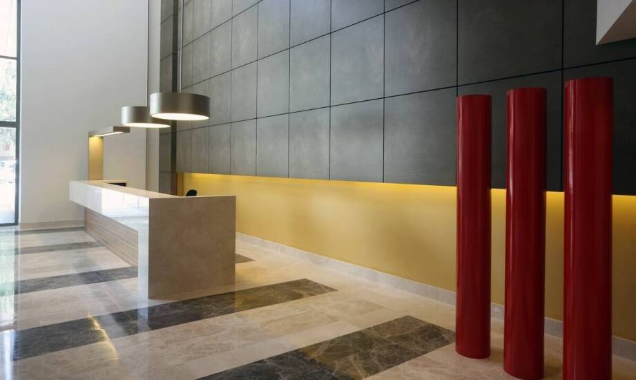 Gres techniczny – jak układanie jego wpływa na estetykę przestrzeni przemysłowych?