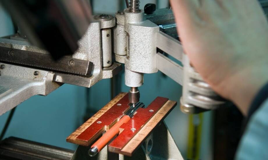 Jakie są najczęstsze błędy podczas użytkowania frezarek-kopiarek i jak ich unikać?