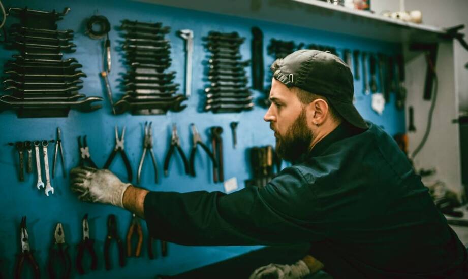 Jak serwisować silnik Honda w pontonie, aby przedłużyć jego żywotność?