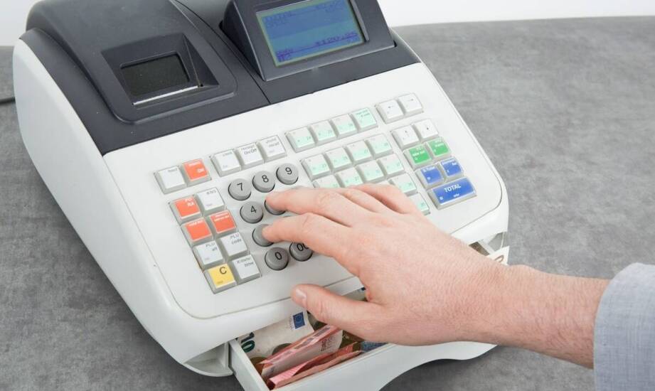 Kasy fiskalne w Międzyrzeczu – jak dopasować je do potrzeb kosmetyczki?