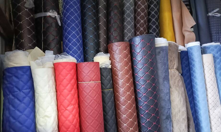 Dlaczego warto współpracować z hurtownią meblowych akcesoriów?