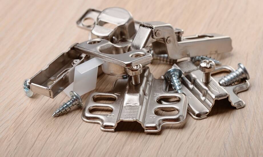 Wykorzystanie metalowych artykułów w innowacyjnych projektach meblowych