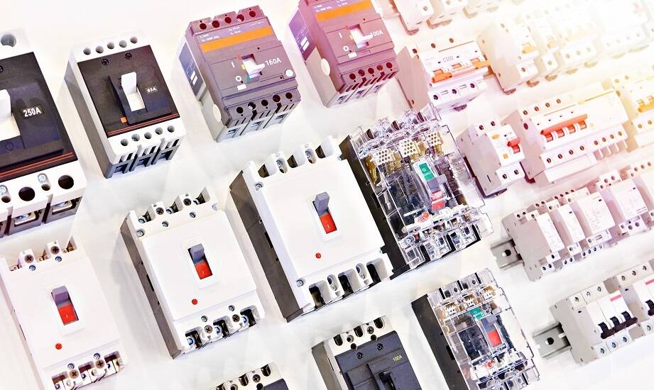 Automatyczne systemy do przełączania faz – klucz do efektywności energetycznej