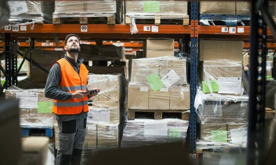 Jak efektywna logistyka przyczynia się do optymalizacji lepszej procesów magazynowych?