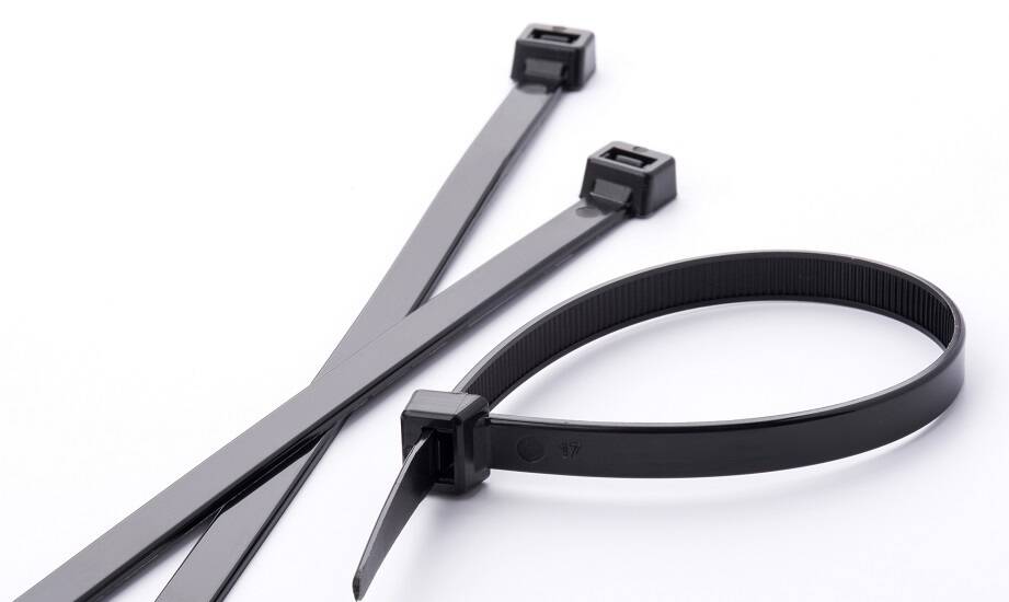 Opaski kablowe – jak zadbać o porządek w instalacji?