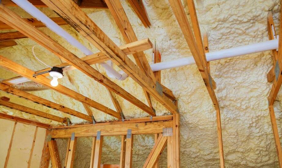 Pianka PUR jako rozwiązanie do izolacji akustycznej w budownictwie