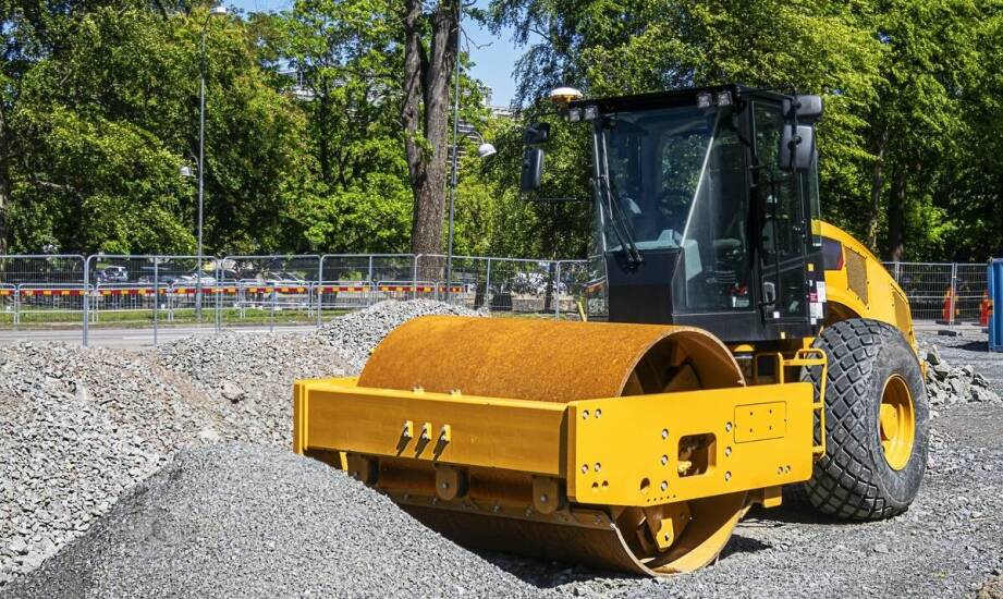 Znaczenie drogowych równiarek w tworzeniu idealnej nawierzchni