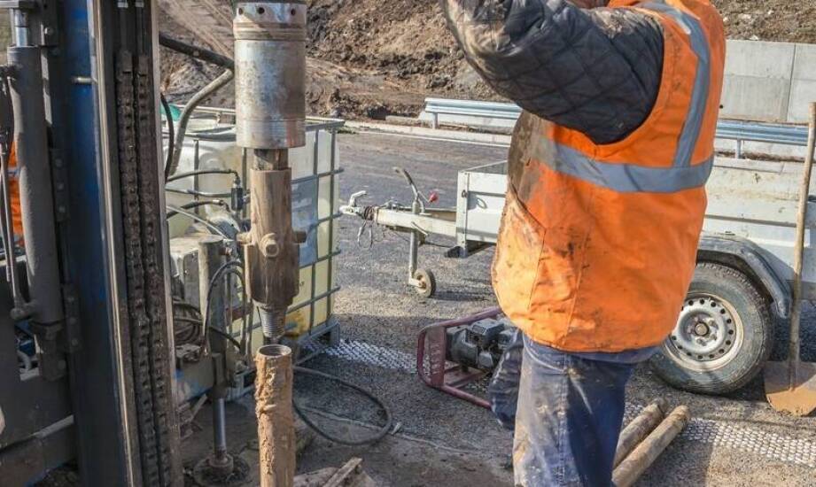 Znaczenie precyzyjnej analizy gruntowo-wodnej przed montażem pomp