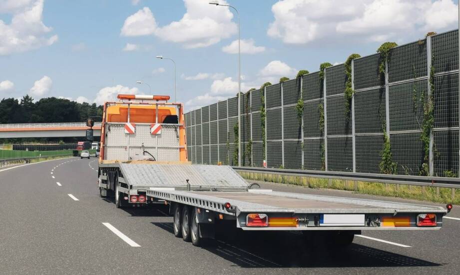 Jak wynajem autolawety redukuje koszty transportu firmowych pojazdów?