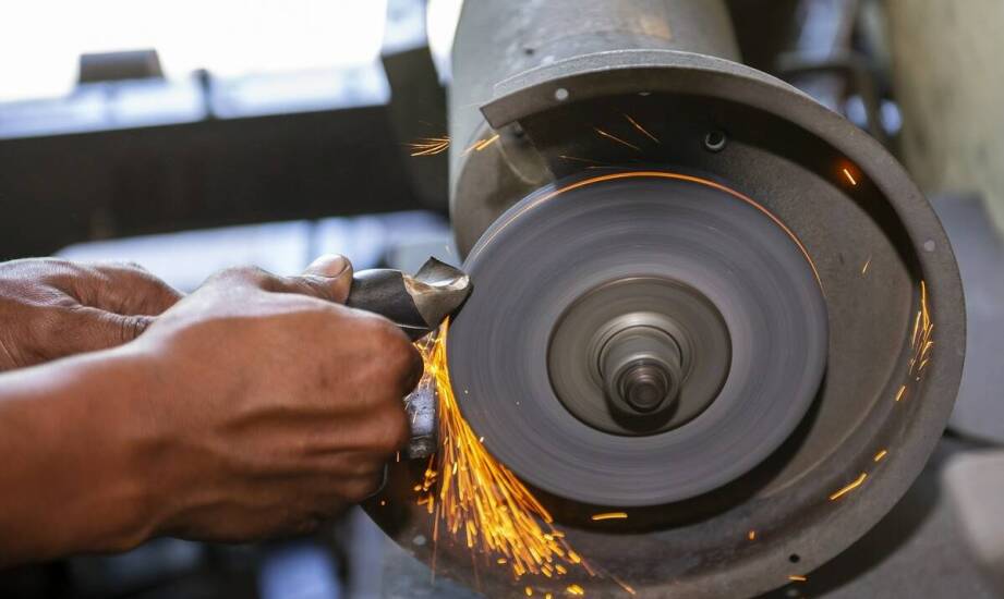 Znaczenie precyzyjnego szlifowania w procesie regeneracji głowic.