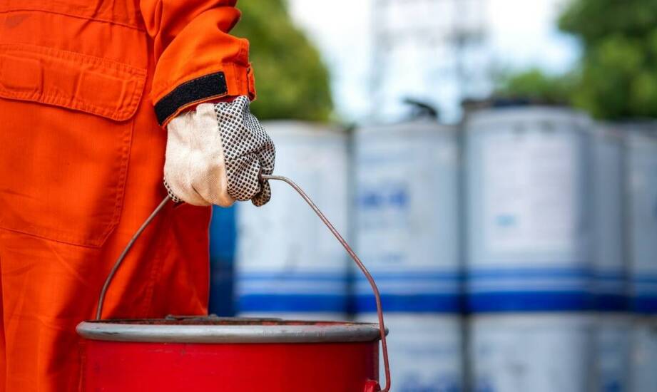 Znaczenie terminowego odbioru olejów dla ekologicznego bezpieczeństwa