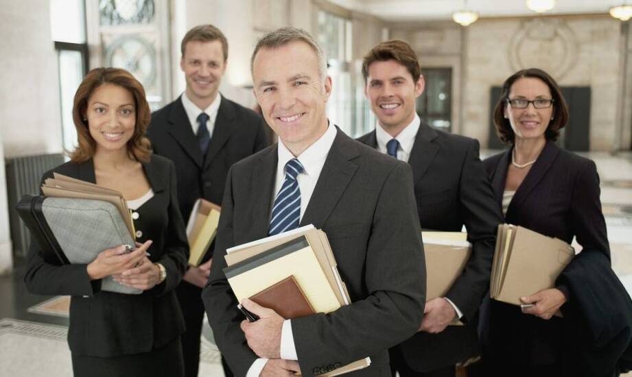 Jak prawnik pomaga w dochodzeniu roszczeń z tytułu naruszenia umowy?