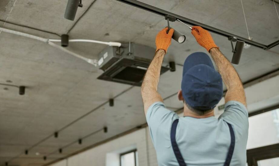 Montaż systemów zabezpieczeń – jak zapewnić sobie bezpieczeństwo i spokój?