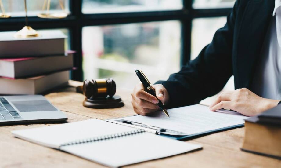 Porady prawne online – kiedy warto z nich skorzystać?