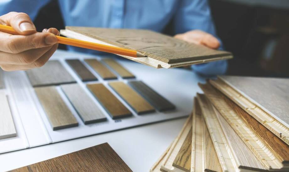 Porównanie różnych rodzajów lakierów do parkietów – przewodnik dla kupujących