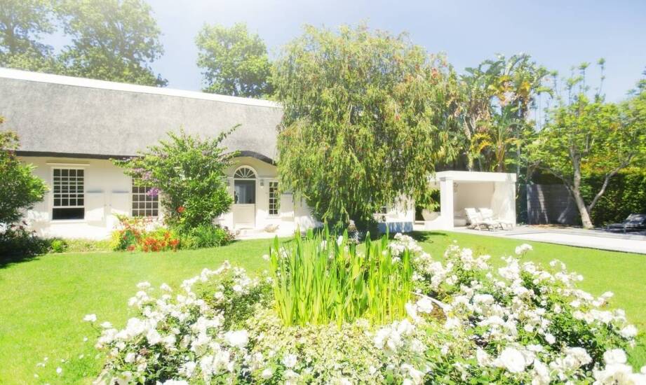 Sezonowe promocje na noclegi w pensjonacie: Jakie oferty czekają na gości?