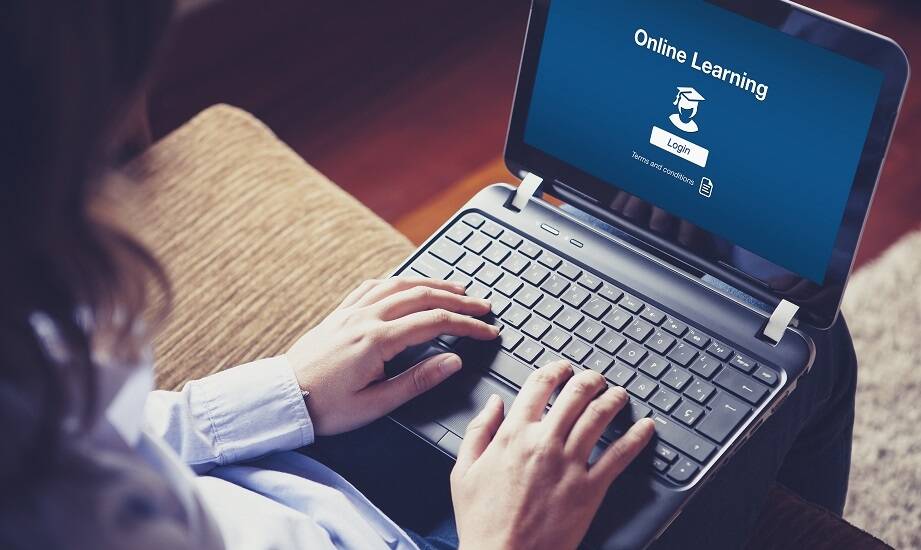 Nowe trendy w online szkoleniach BHP