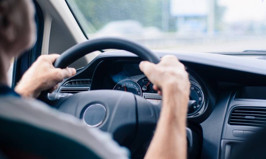 Nowe Volvo: jak systemy wspomagania dla kierowcy ułatwiają jazdę?