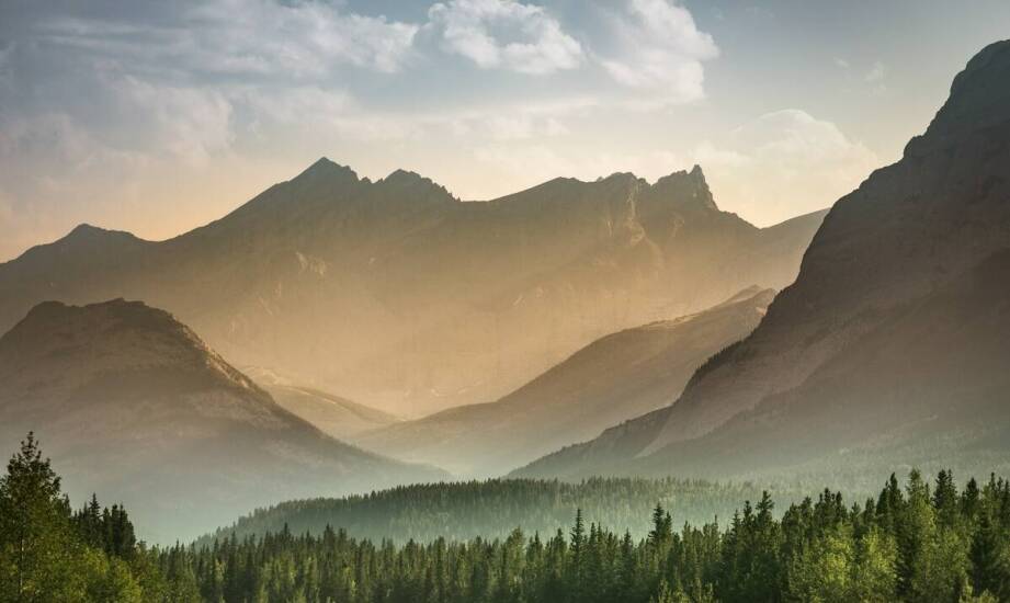 Wynajem domu w górach: Jakie korzyści niesie ze sobą bliskość przyrody?