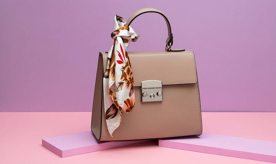 Różnorodność skórzanych włoskich torebek w stylu retro