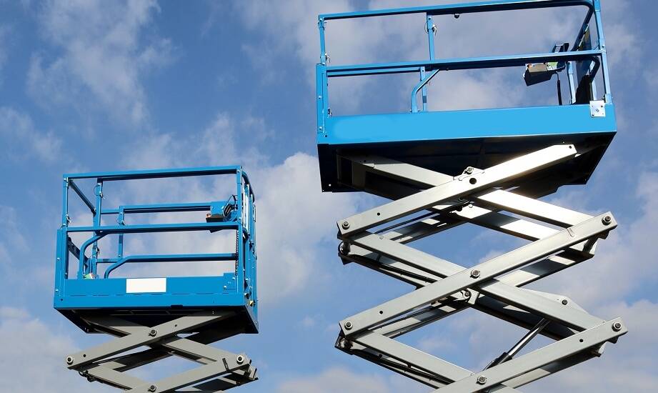 Zastosowanie podnośnika Genie GS 1932 w przemyśle logistycznym