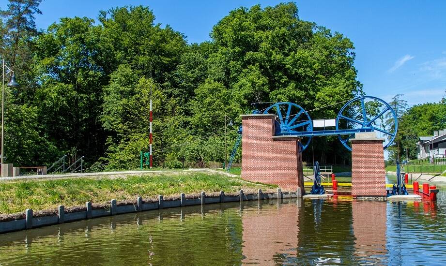 Rejsy z Buczyńca do Elbląga i z powrotem: turystyczne atrakcje na trasie