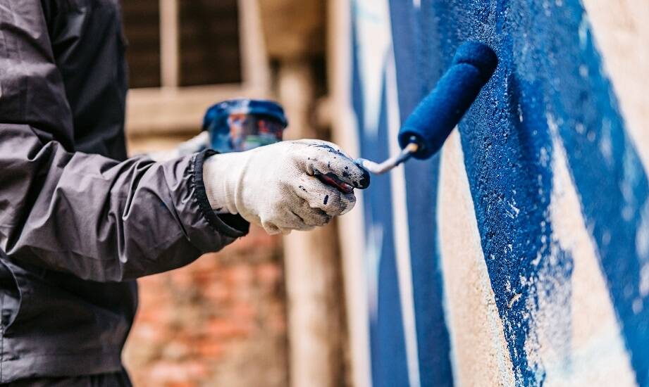 Wykorzystanie ściennego druku w komercyjnych przestrzeniach: korzyści i możliwości