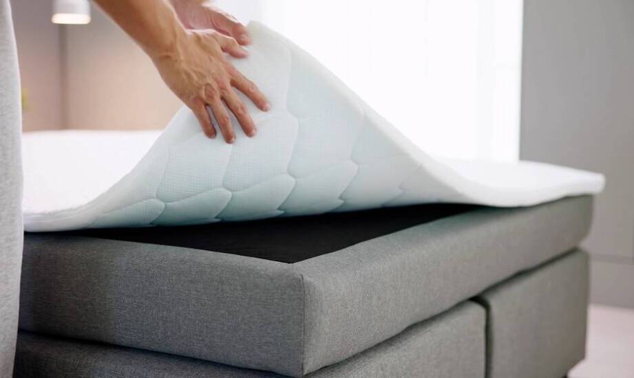Jak wybrać najlepszą nakładkę na materac 150x200 dla osób z bólami kręgosłupa?