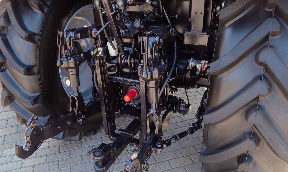 Jakie są kluczowe korzyści z regularnych technicznych badań ciągników rolniczych?