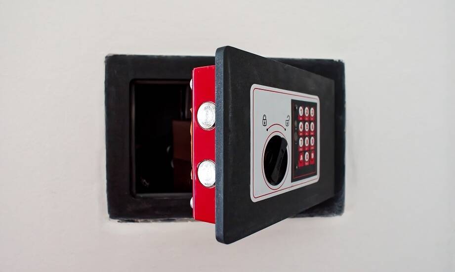Domowe sejfy na klucz: Jak zapewnić maksymalne bezpieczeństwo?