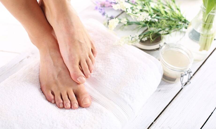 Na czym polega pielęgnacja paznokci w ramach podologii?