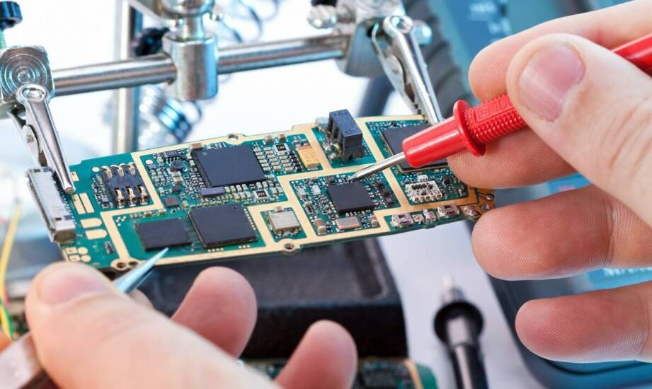 Kluczowe aspekty naprawy elektroniki w samochodach komunalnych