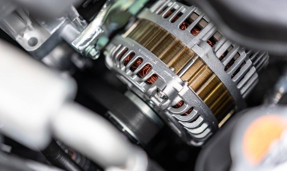 Zalety stosowania regenerowanych alternatorów w osobowych pojazdach