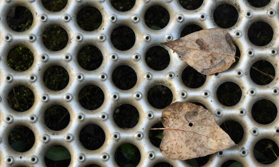 Kraty wlotowe a ich rola w zarządzaniu wodami opadowymi