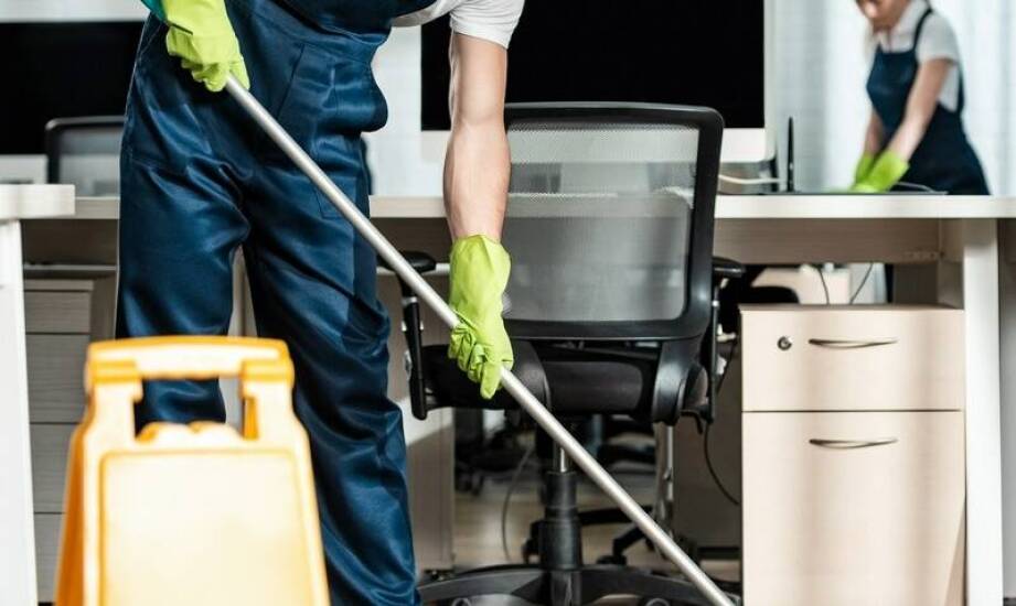 Wpływ ekologicznych środków do czystości na długowieczność biurowych wykładzin