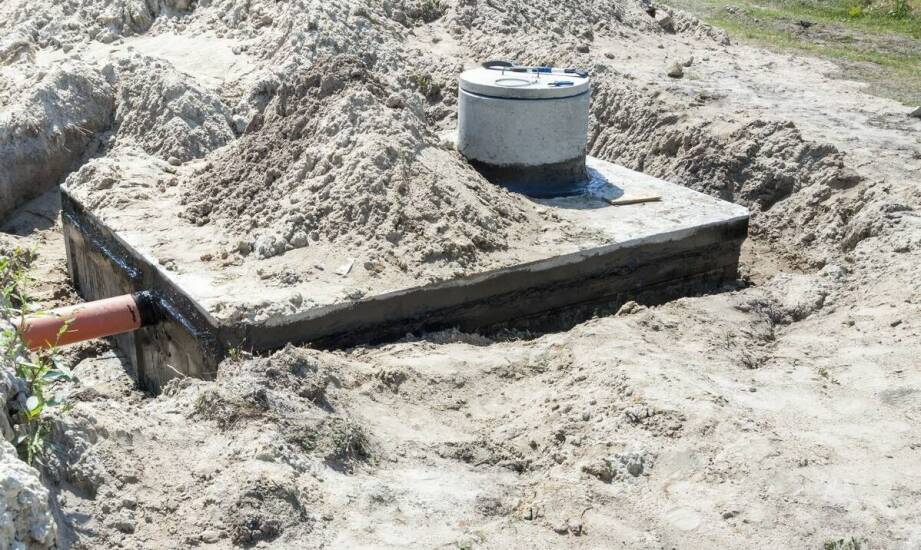 Kiedy warto zdecydować się na trzykomorowe szambo?