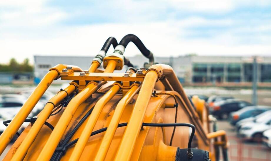 Zastosowanie węża ssawnego 100 w różnych typach gospodarstw rolnych