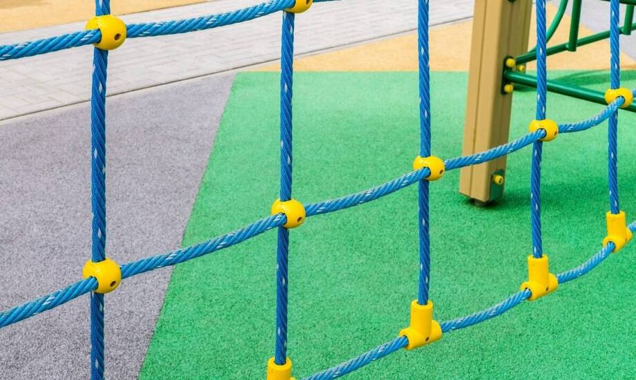 Wynajem torów przeszkód – jak wpływają na rozwój fizyczny dzieci