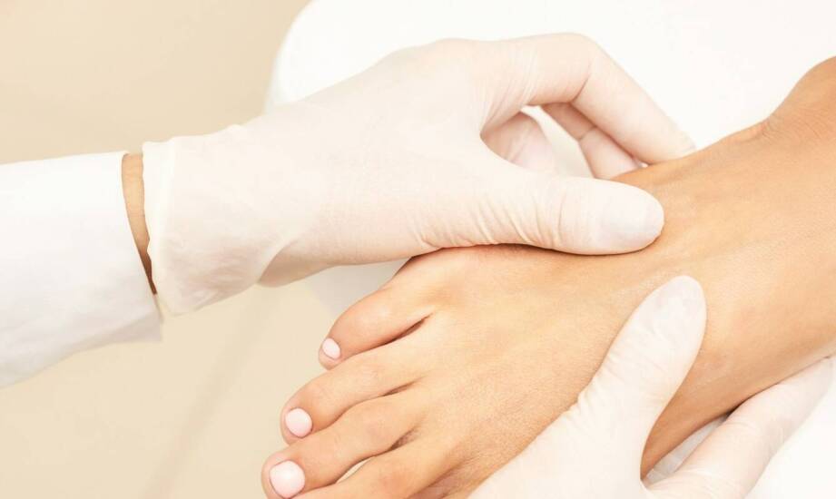 Zalecenia pielęgnacyjne po wizycie u podologa.