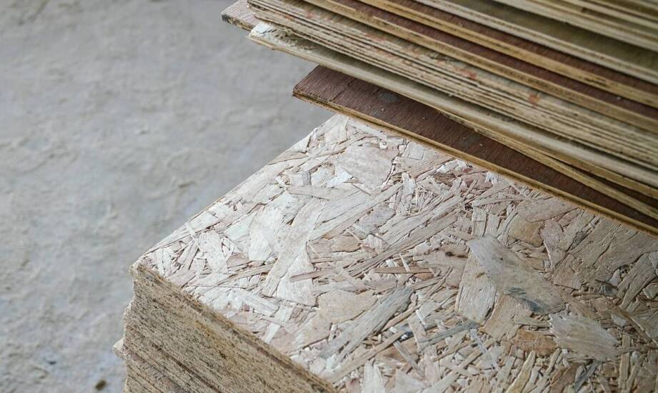 Jakie są korzyści z zastosowania płyt OSB do budowy mebli?