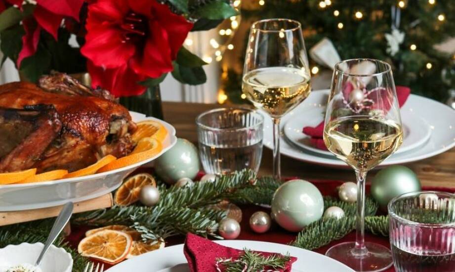 Świąteczne serwetki – jakie materiały są najbardziej praktyczne?