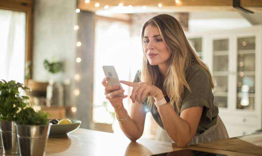 Jak wygląda proces realizacji drobnych zakupów z dowozem do domu?