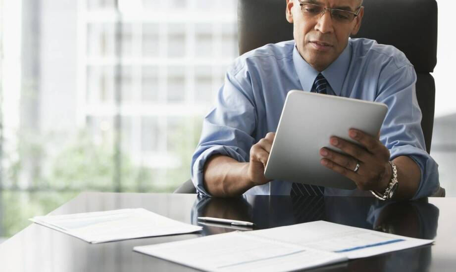 Firmowe ubezpieczenia: jak skutecznie minimalizować ryzyko działalności gospodarczej?