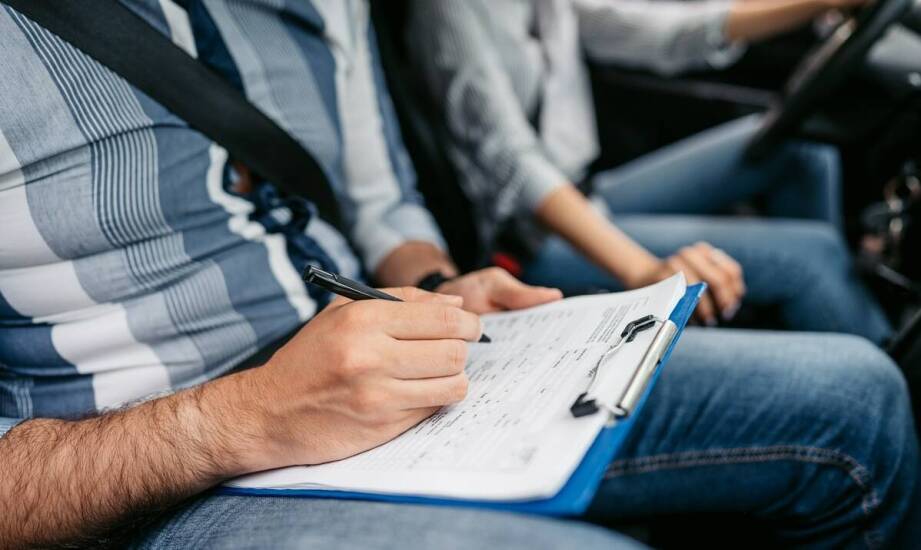 Jak składać wniosek o prawo jazdy po ukończeniu doszkalającego kursu?