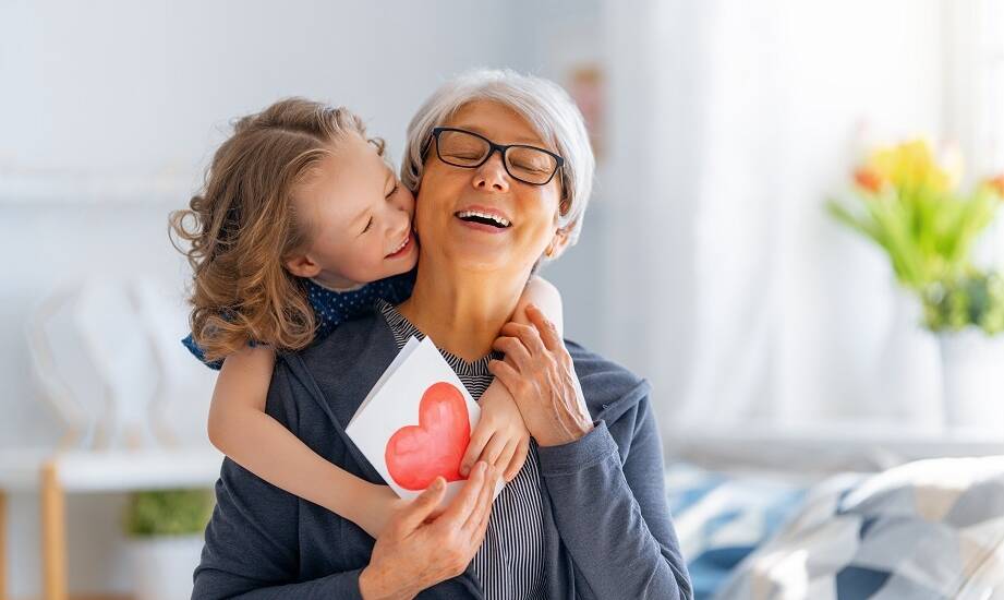 Klasyczne wzory breloków na Dzień Babci i Dziadka: Co wybrać?