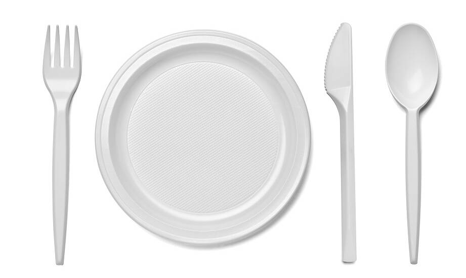 Bezpieczeństwo i higiena w użyciu plastikowych naczyń jednorazowych